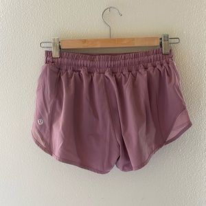 Lululemon tracker LR short 4”